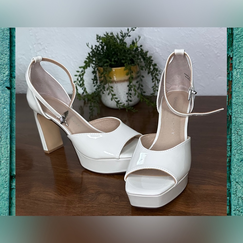 Tiana Platform Sandal in Bone color   -Size 6.5